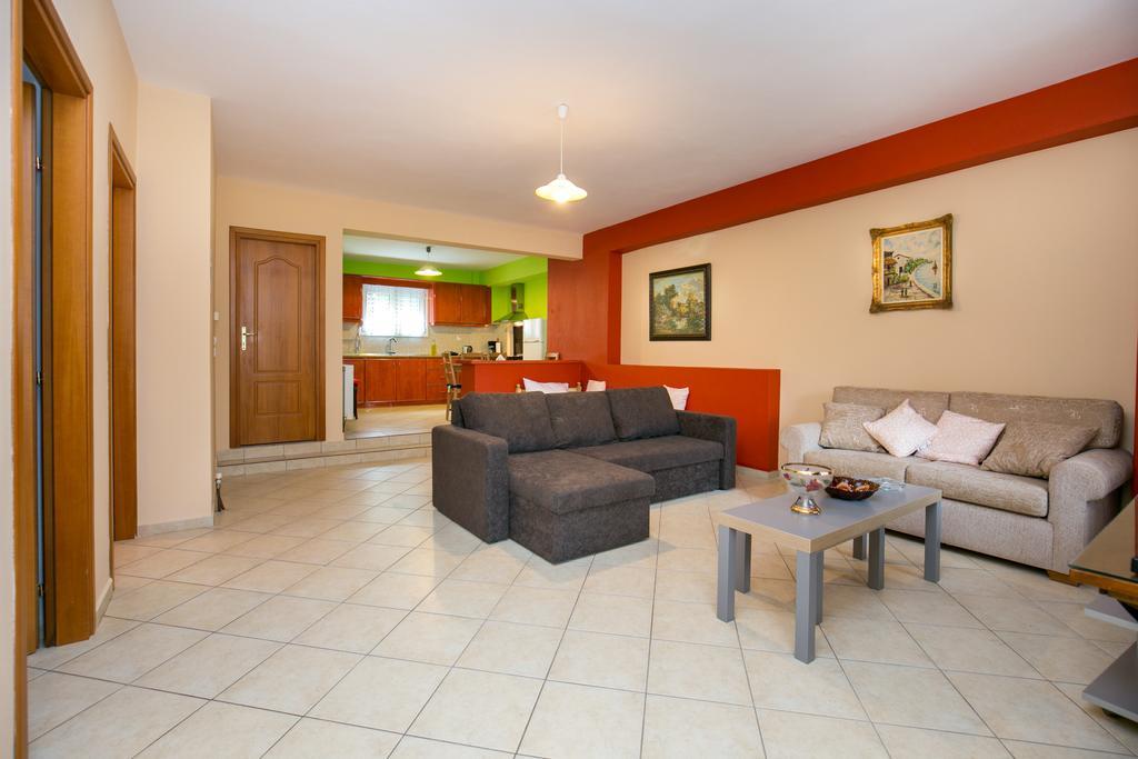 Grande Apartments Лименария Екстериор снимка