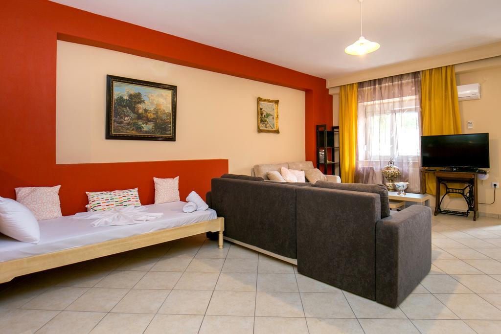Grande Apartments Лименария Екстериор снимка