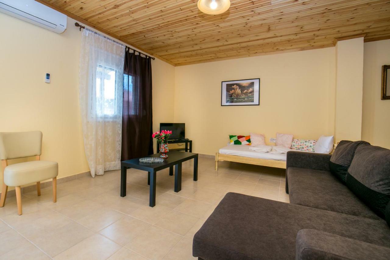 Grande Apartments Лименария Екстериор снимка
