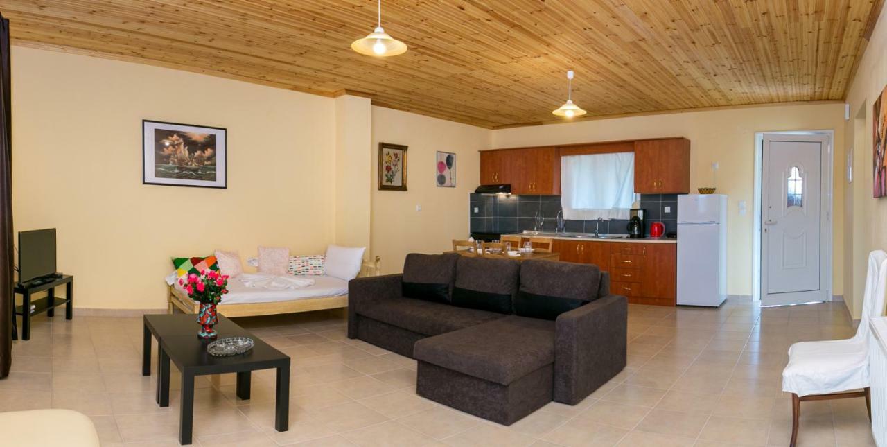 Grande Apartments Лименария Екстериор снимка