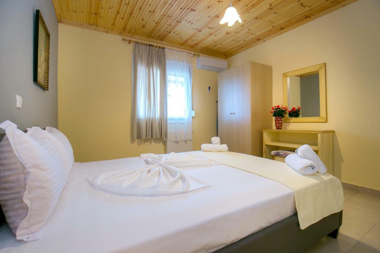 Grande Apartments Лименария Екстериор снимка