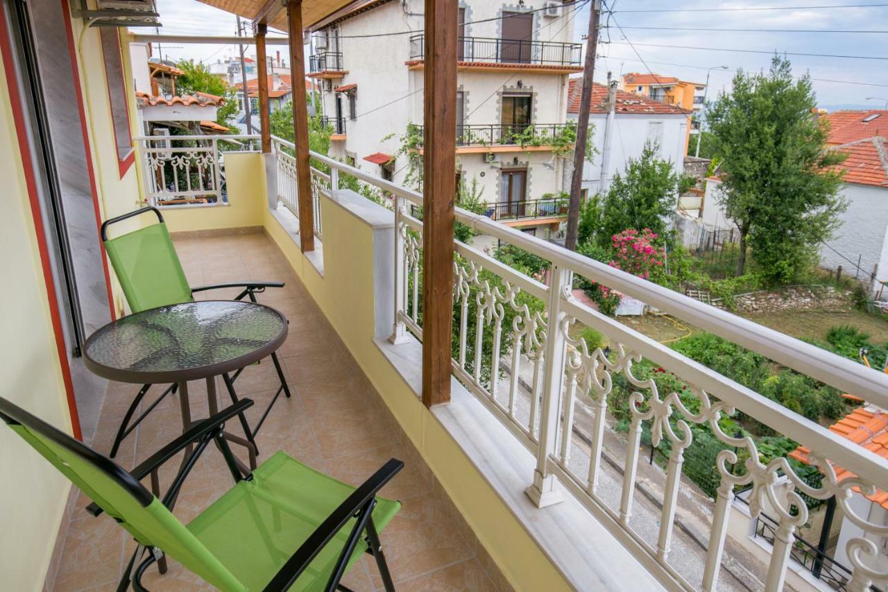 Grande Apartments Лименария Екстериор снимка
