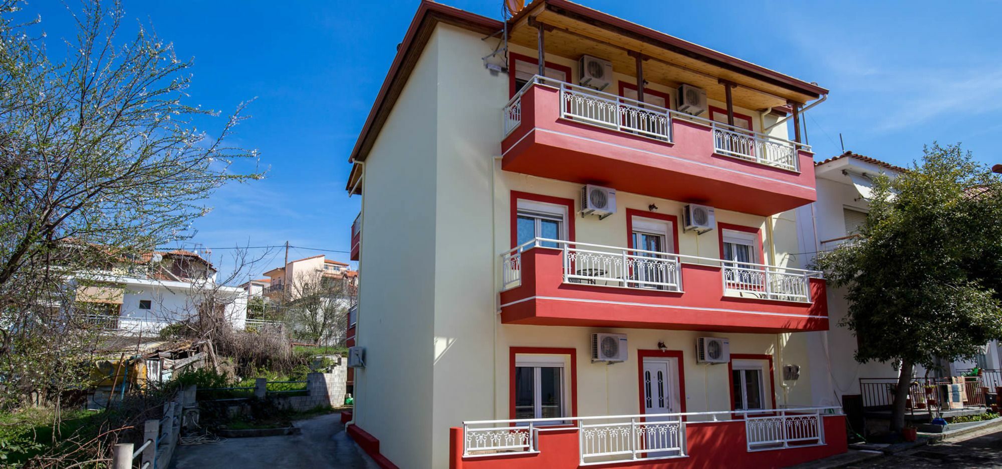 Grande Apartments Лименария Екстериор снимка